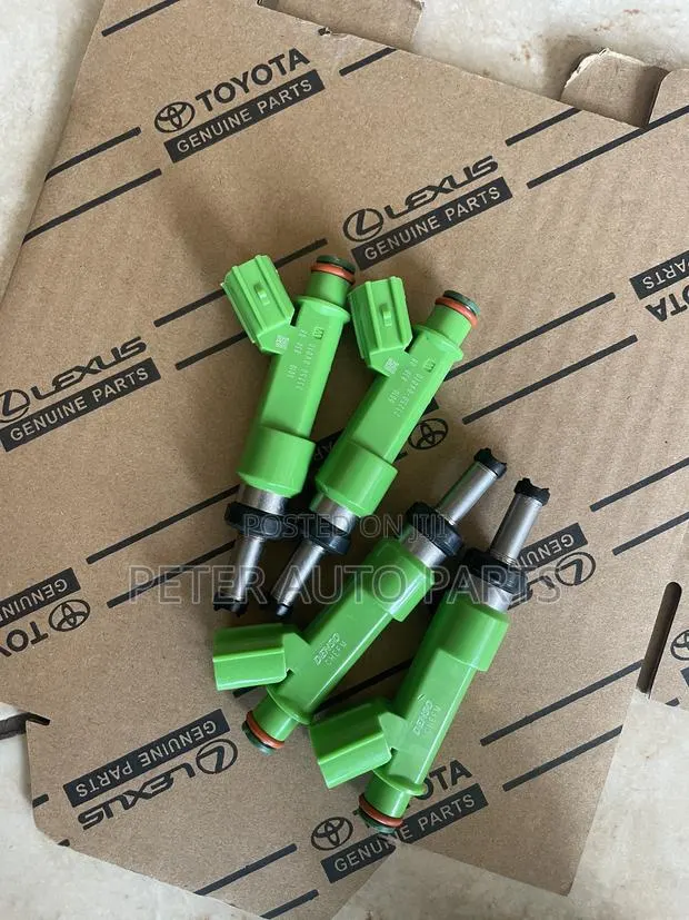 Toyota Camry 2012-15 Fuel Injectors, 4 Set. Original Japan. · Photo 1