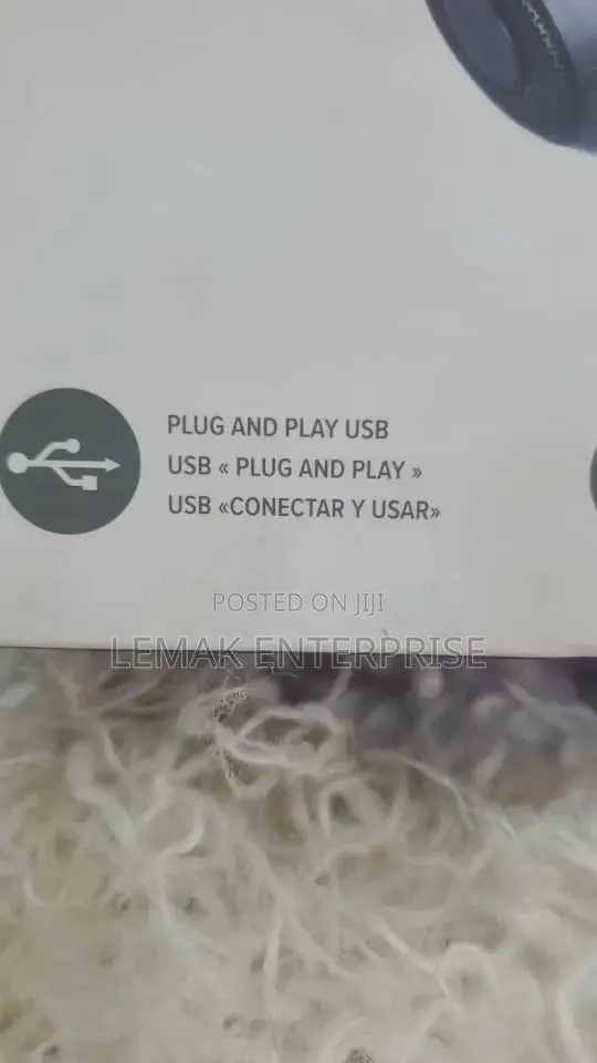 Targus Wired Stereo Headset (AEH102) · Photo 4