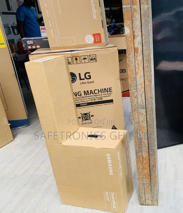 Authentic Sleek Samsung Hw-B450f 200w Soundbar · Photo 1