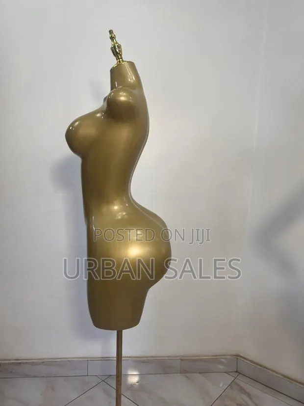 Gold BBL Female Mannequin Torso · Photo 2