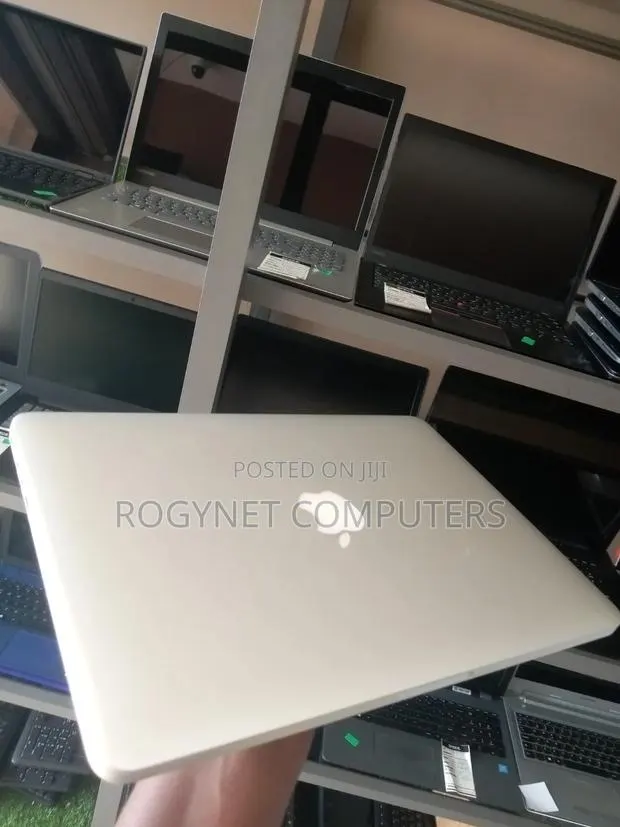 Laptop Apple MacBook Pro 2015 16GB Intel Core i5 SSD 512GB · Photo 1