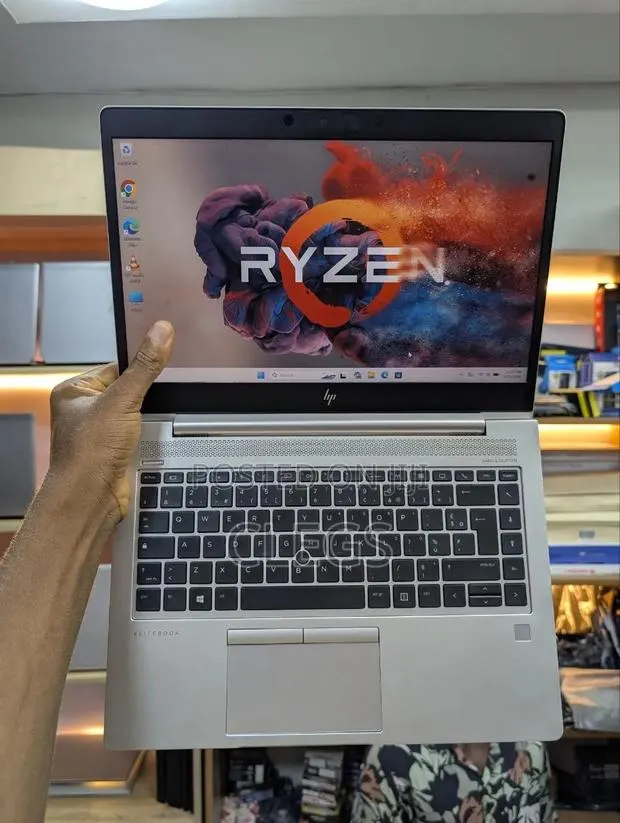 Laptop HP EliteBook 745 G6 16GB AMD Ryzen 7 SSD 512GB · Photo 1