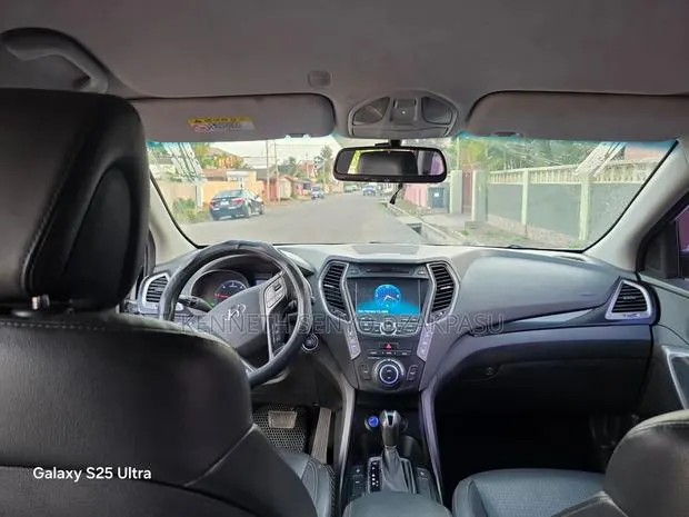 Hyundai Santa Fe 2014 Silver · Photo 1