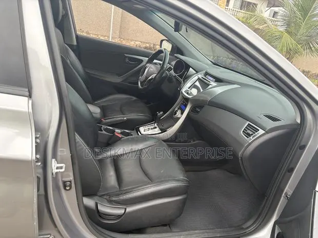 Hyundai Elantra 2015 Gray · Photo 1