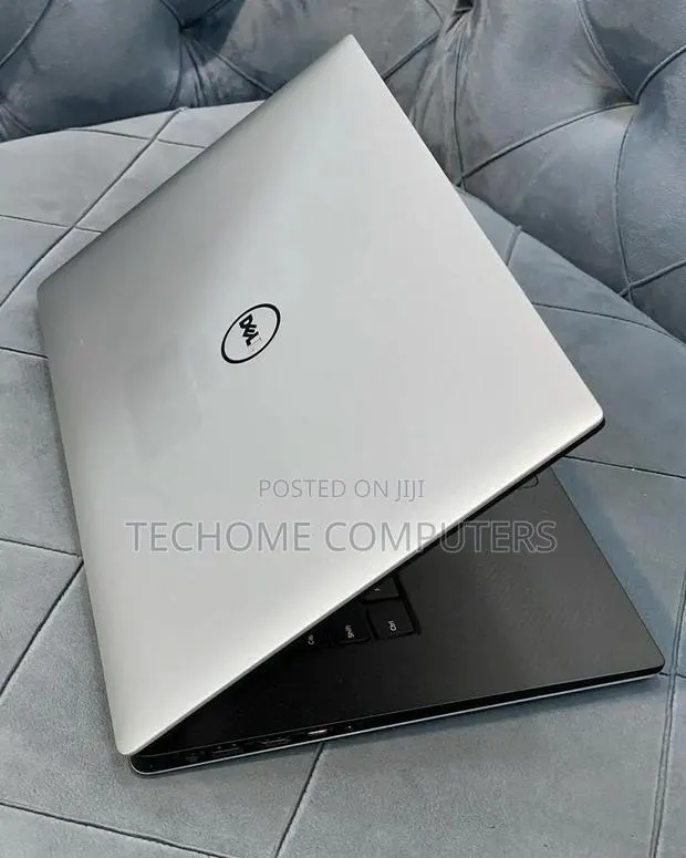Laptop Dell Precision 15 5510 16GB Intel Core i7 SSD 256GB · Photo 1