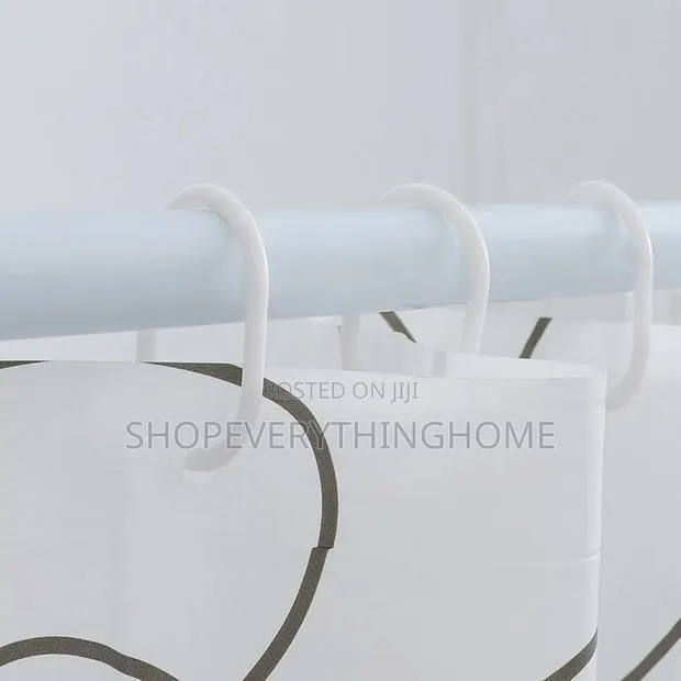 Shower Curtain · Photo 8
