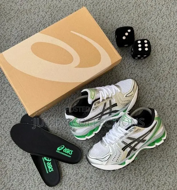 Asics Gel Kinetic Og Silver Green and Black · Photo 1