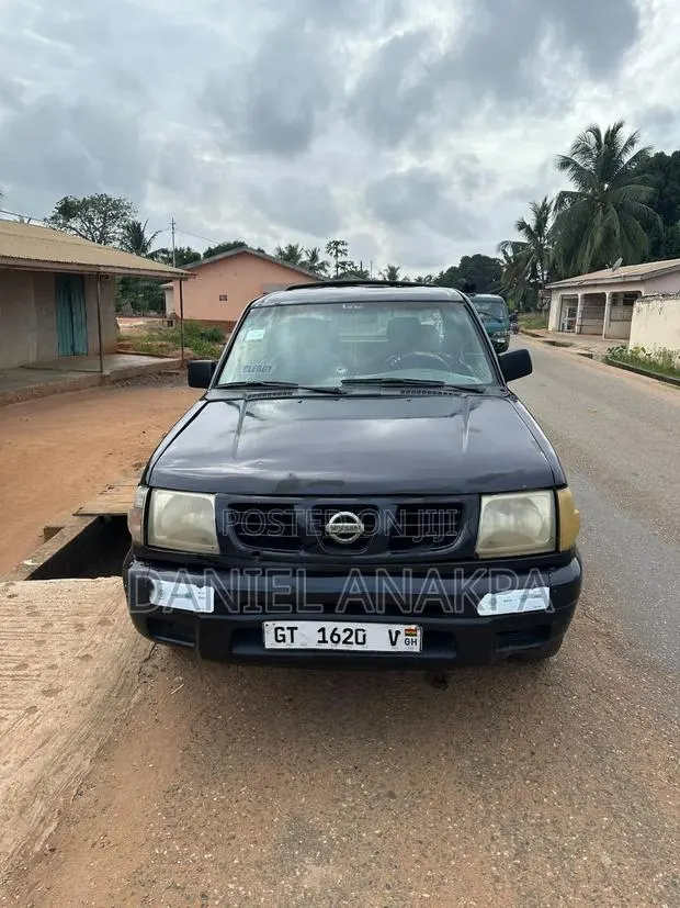 Nissan Hardbody 2009 Blue · Photo 1