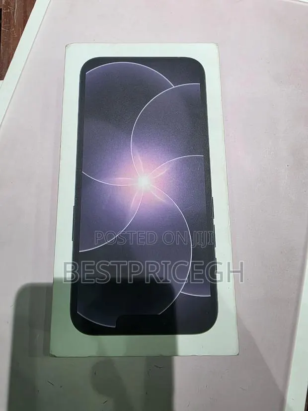 New Apple iPhone 17e 256 GB Black · Photo 1