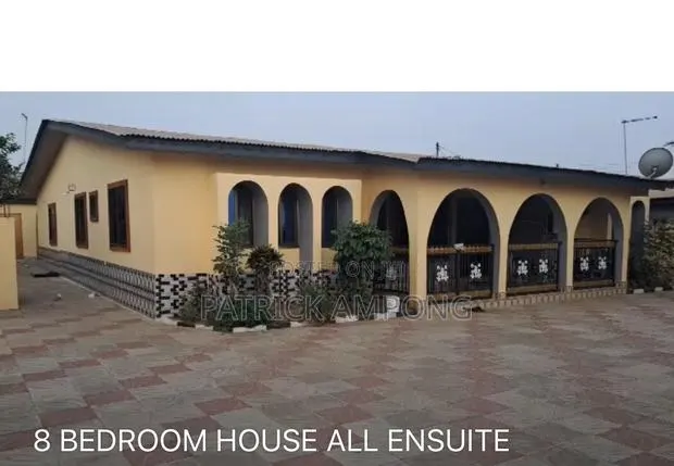 8bdrm House in Ashaiman Municipal for sale · Photo 1