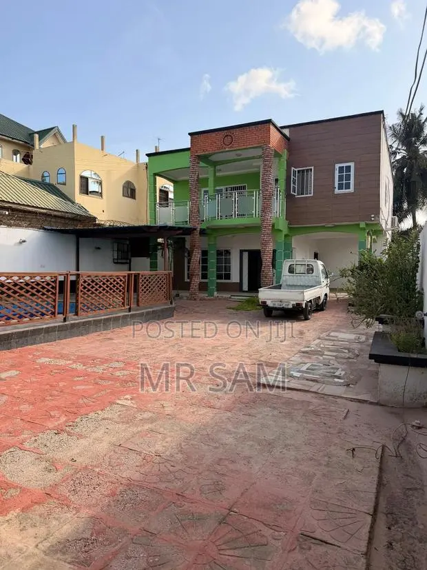 5bdrm House in Choice, West Hills Mall Area for sale · Photo 1