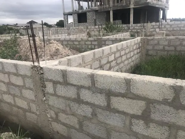 Building Plastering and Building Construction · Photo 1