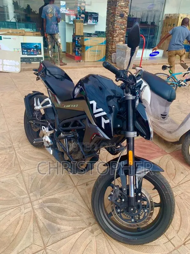 CFMoto 250NK 2025 Black