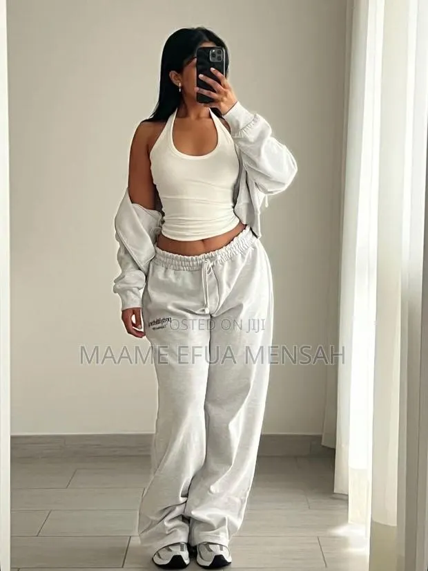 Sweatpants · Photo 1