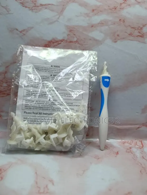 Safe Earwax Removal Tool Kit With 16 Silicone Tips · Photo 1