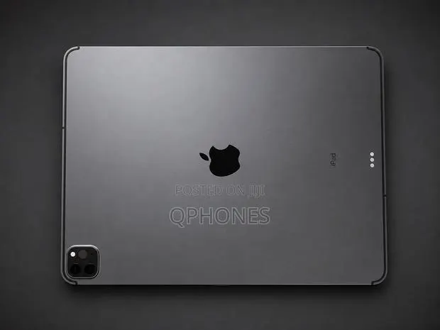Apple iPad Pro 12.9 (2022) 512 GB Gray · Photo 1