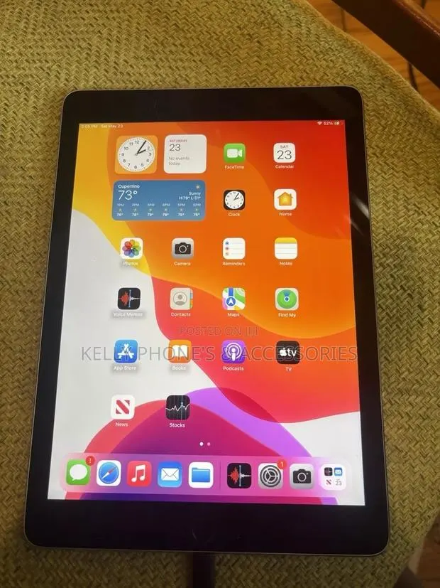 Apple iPad Pro 9.7 (2016) 128 GB Silver · Photo 1
