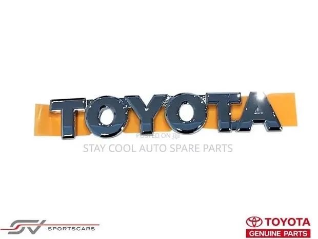 Toyota Logo Writings Emblem · Photo 1