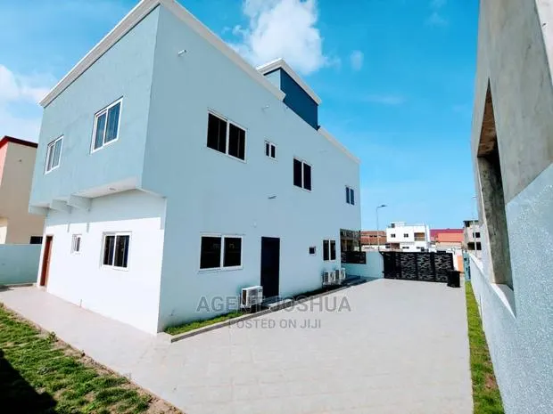 4bdrm House in Manet Court Estate, Airport Residential Area for rent · Photo 1