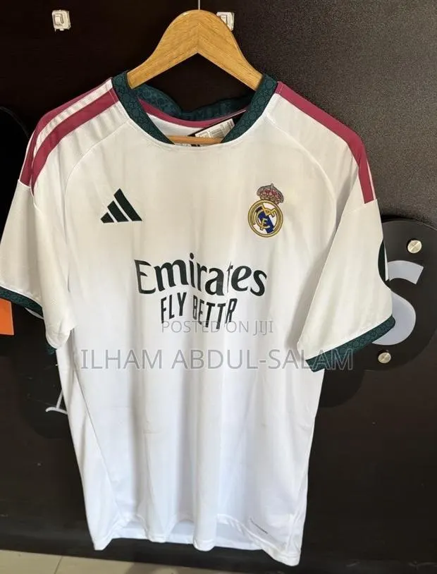 Real Madrid Home Kits · Photo 1