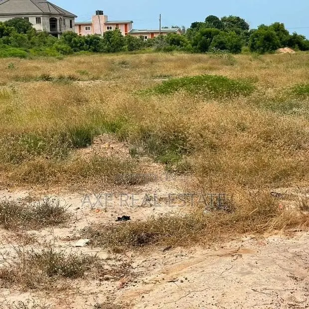 Beach Lane Prampram - Partially Develop Lands · Photo 1