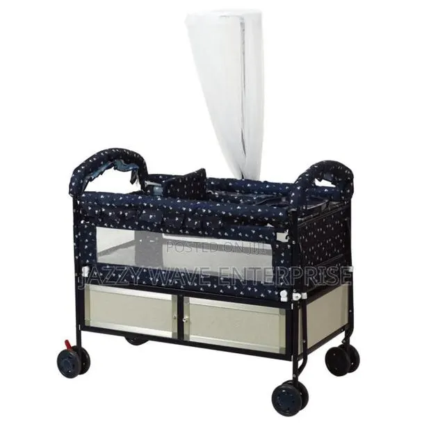Baby's Cot · Photo 1
