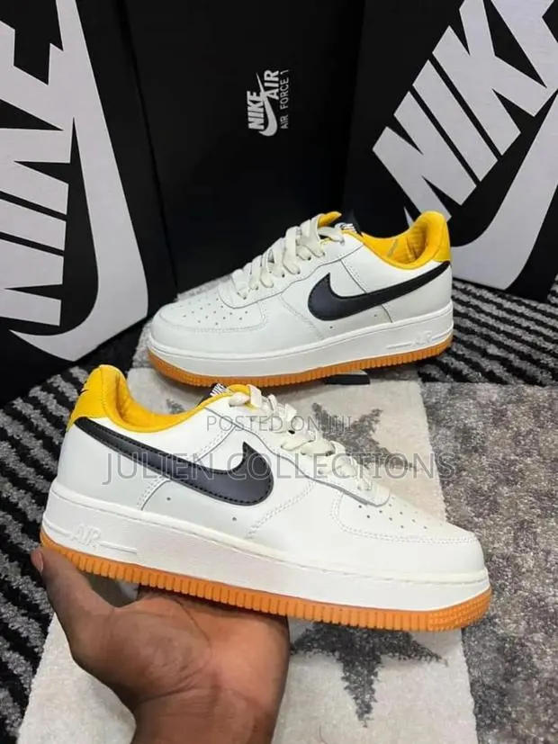 Nike Air Force 1 Lebron · Photo 1