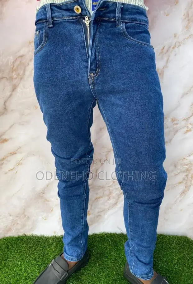 Plain Blue Jeans for Men · Photo 1