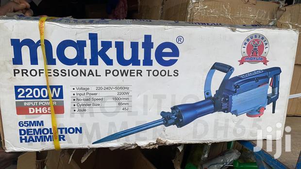 2200watts Makute 65mm Demolition Hammer Drill · Photo 1