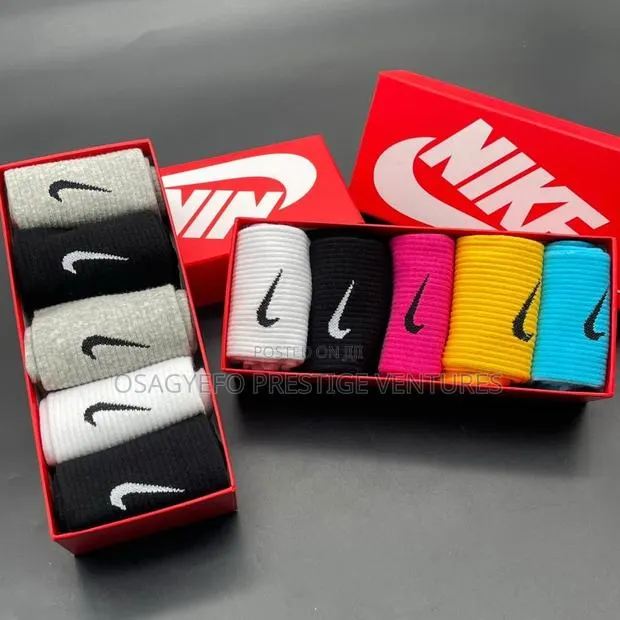 Premium Quality Designer Cotton Socks · Photo 1