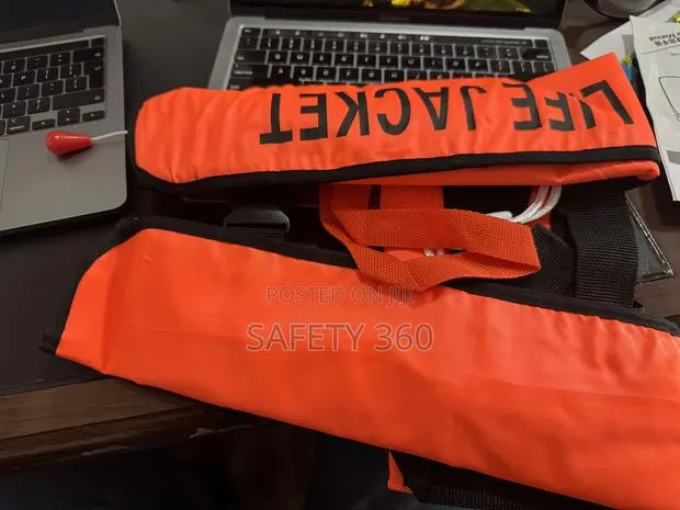 Inflatable Lifejacket · Photo 1