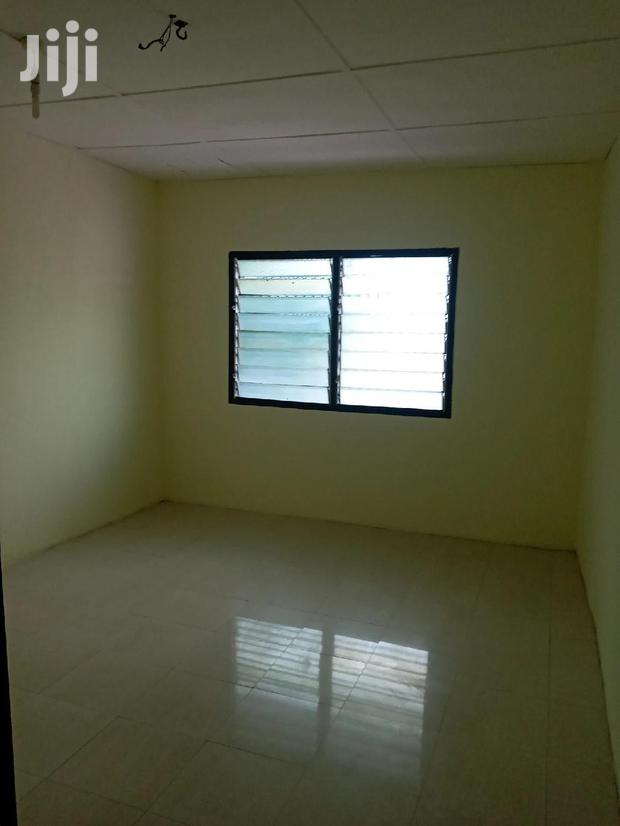 Extreme Chamber and Hall S/C Dansoman · Photo 2