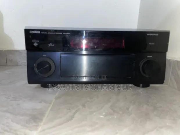 Yamaha Aventage RX-A3020 · Photo 1