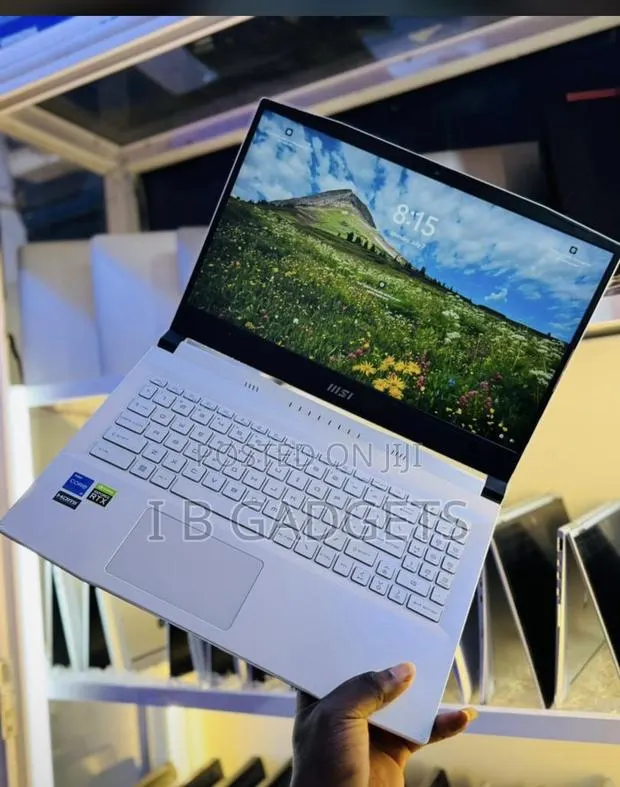 Laptop MSI 16GB Intel Core I5 SSD 512GB · Photo 1