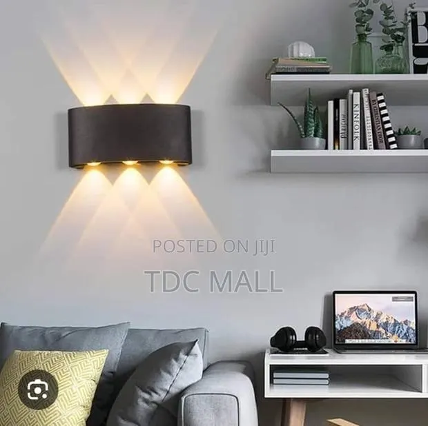 Led Wall Light · Photo 1