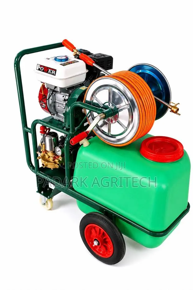 Boom Sprayer 100L and 50m Long · Photo 3