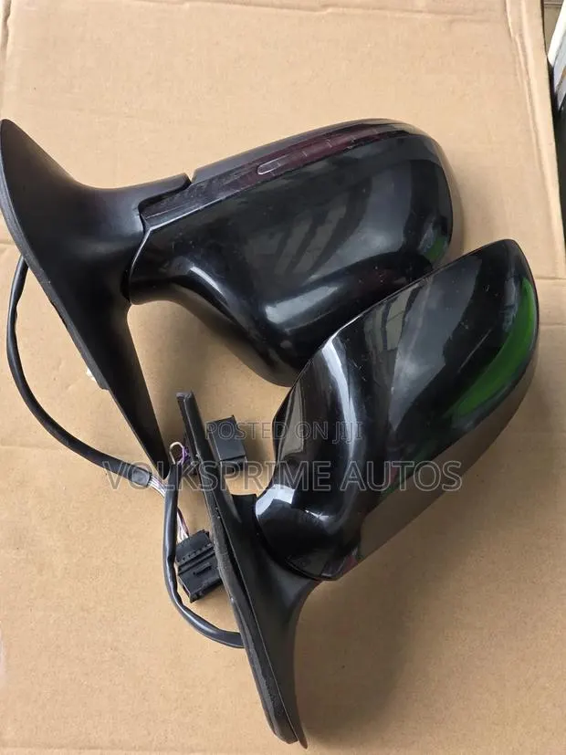 Side Mirror Fit VW Golf 4 / Jetta 4 / Passat 4 · Photo 1