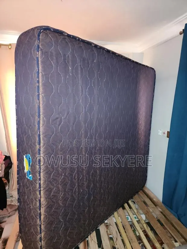 Neet Ashfoam Mattress · Photo 1