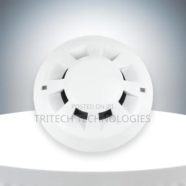 Alfamax C-1001 Conventional Optical Smoke Detector · Photo 1