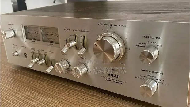 Akai Am-2600 Stereo Integrated Amplifier Vintage · Photo 1