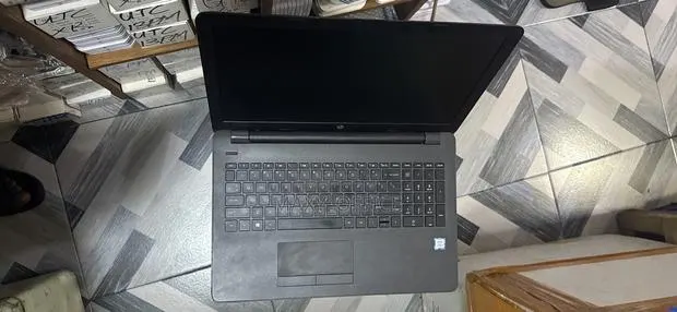Laptop HP 250 G6 8GB Intel Core i5 HDD 256GB · Photo 1