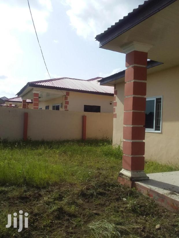 3bdrm House in 3 Bedrooms Detached for Sale · Photo 8