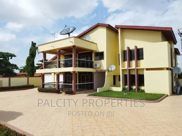 5bdrm House in Paraku Estate, Kumasi Metropolitan for rent · Photo 1