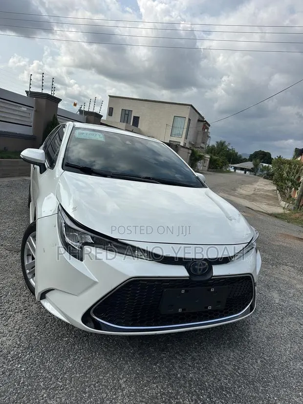 Toyota Corolla SE 2021 White · Photo 1