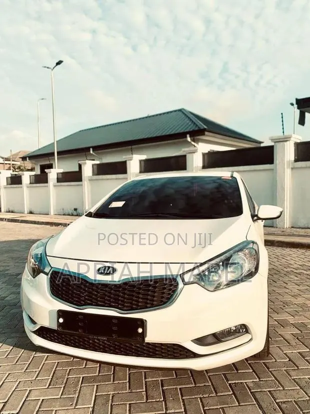 Kia K3 2015 White · Photo 1