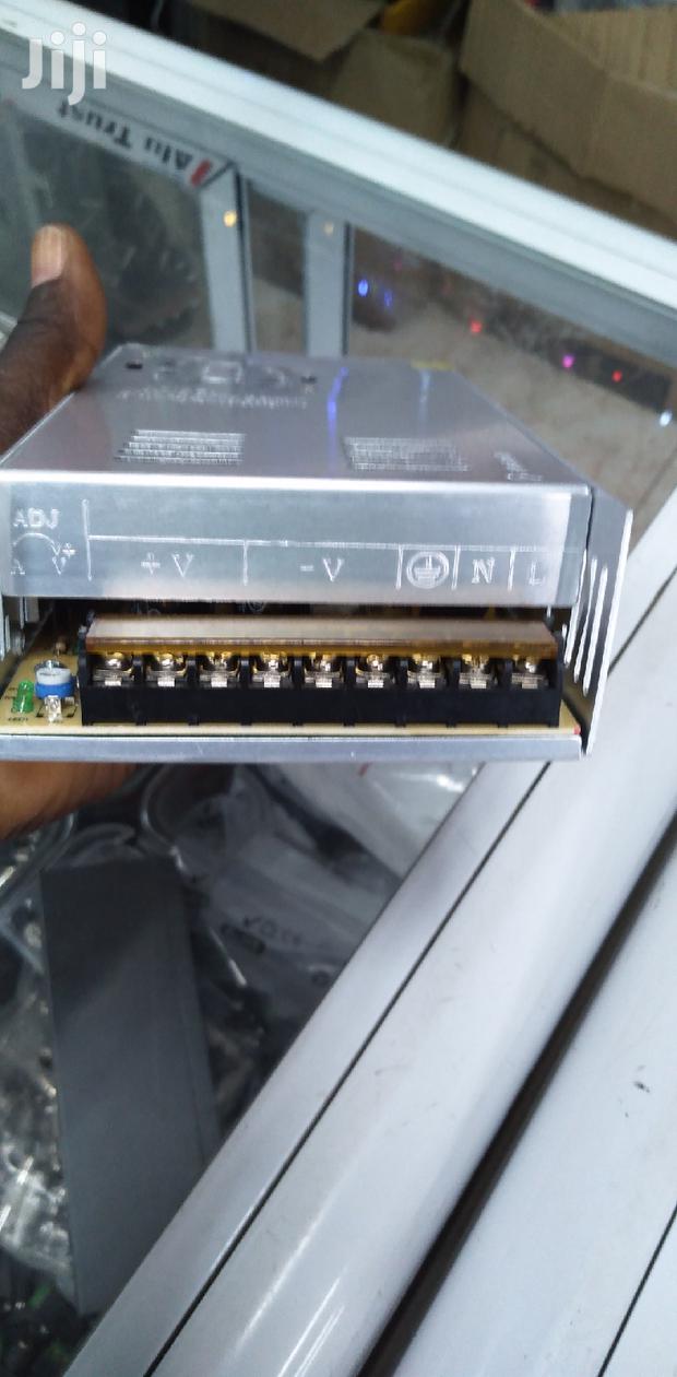 12V 30A Power Supply · Photo 2