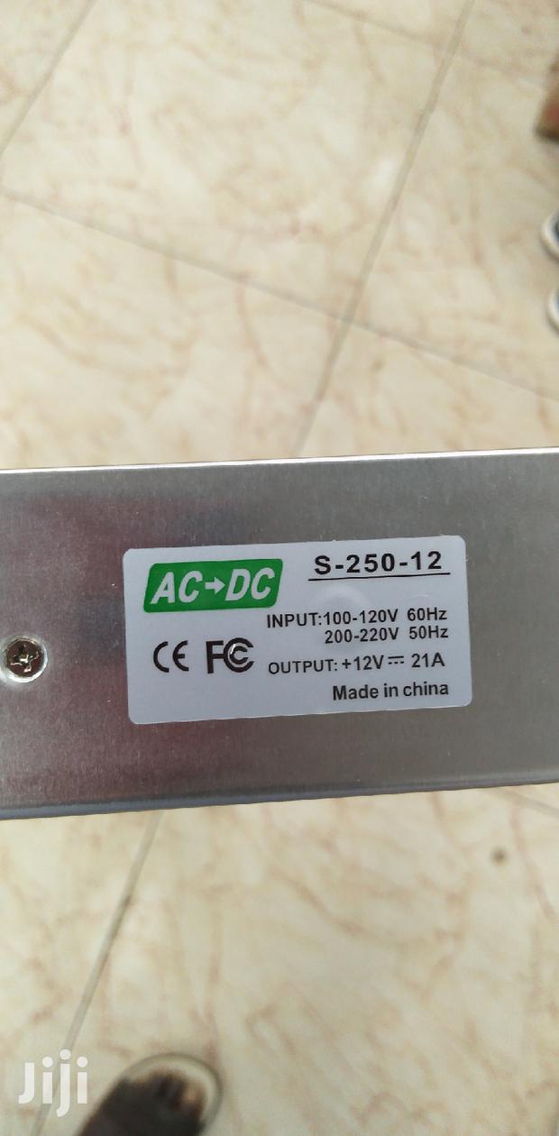 12V 20A Power Supply · Photo 1