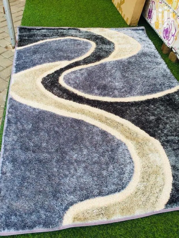 Centre Carpet · Photo 1