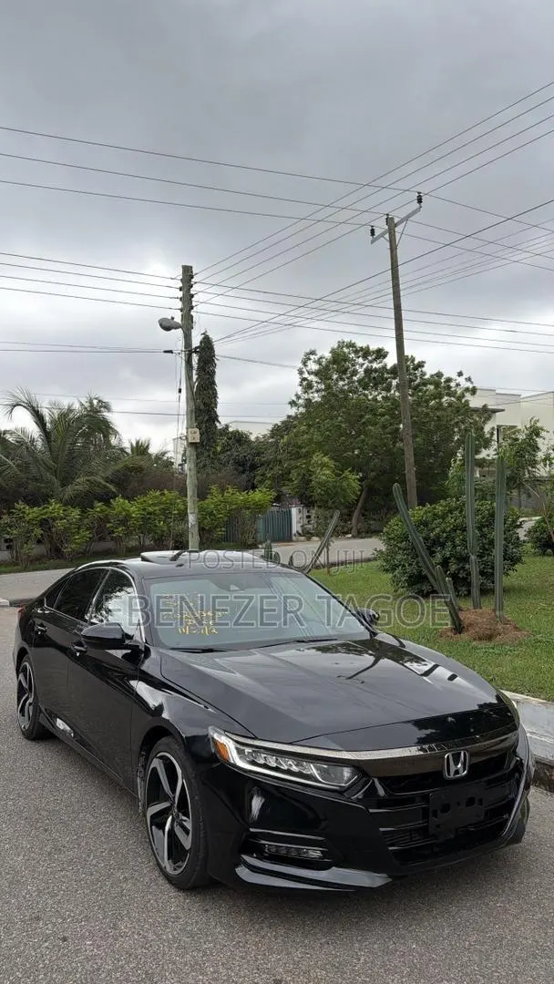Honda Accord Sport (1.5L 4cyl Turbo CVT) 2019 Black · Photo 1