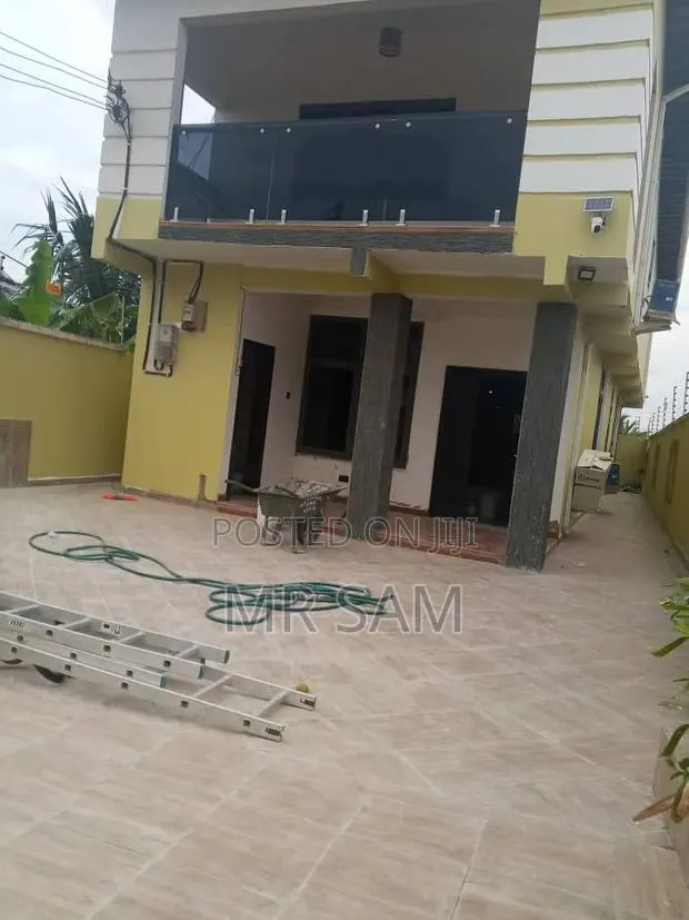 3bdrm Duplex in Sam Properties, Amasaman for sale · Photo 1